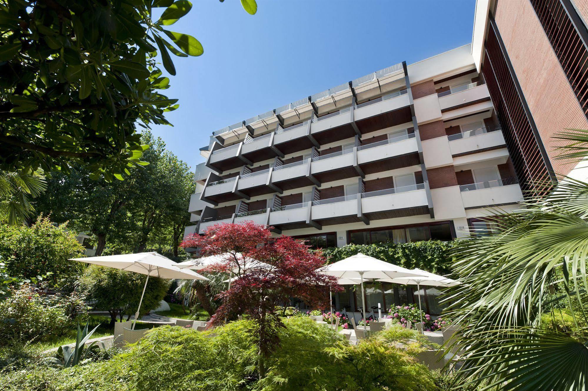 Hotel Alexander Габичче-Маре Экстерьер фото