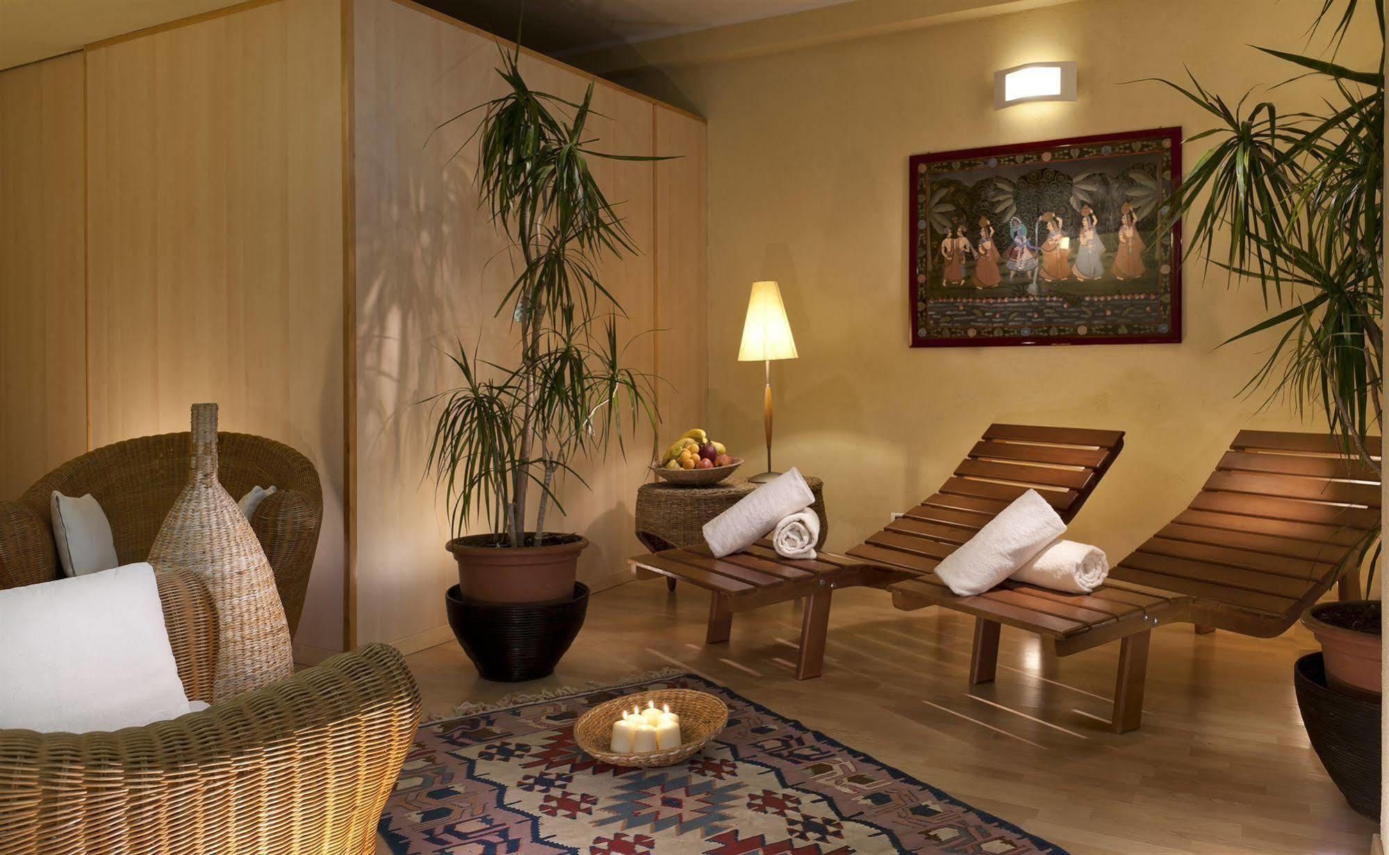 Hotel Alexander Габичче-Маре Экстерьер фото