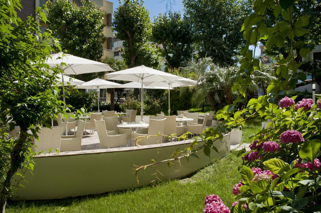 Hotel Alexander Габичче-Маре Экстерьер фото